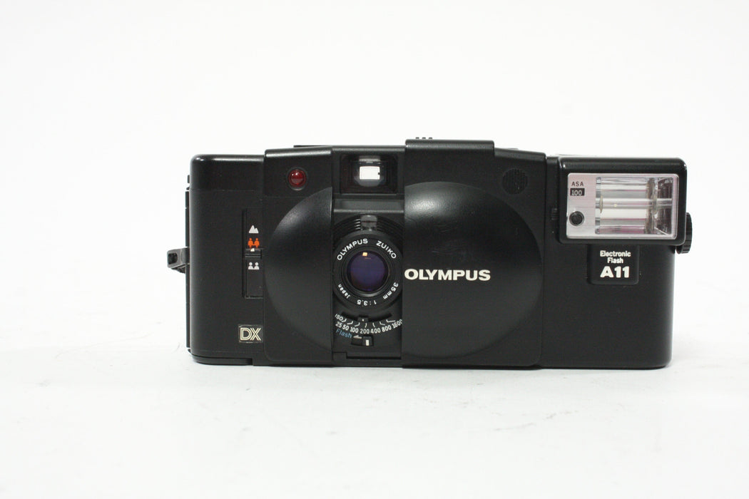 Olympus XA3 35mm Camera with A11 Flash