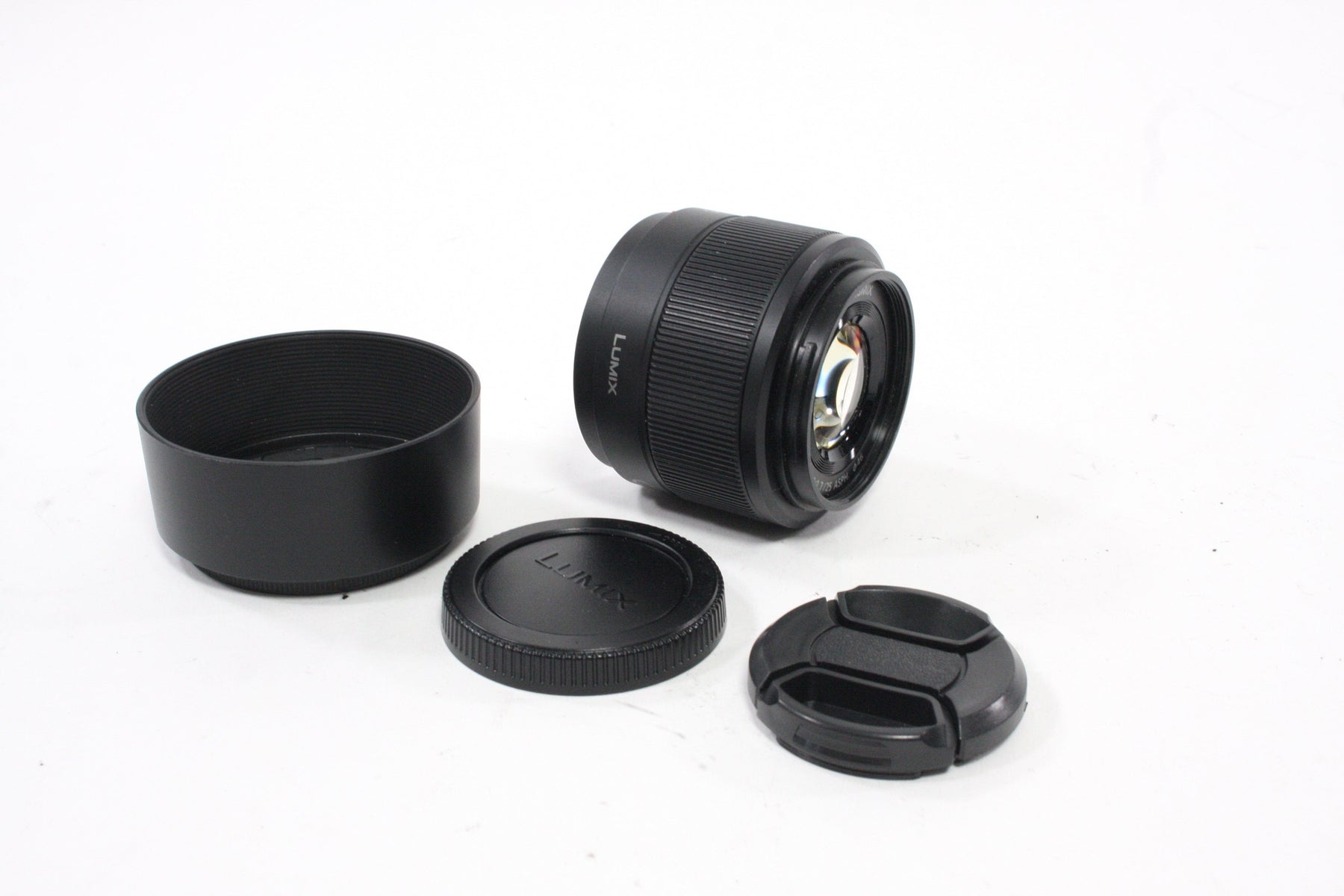 Panasonic 25mm f/1.7 G Lens for Micro 4/3 Mount
