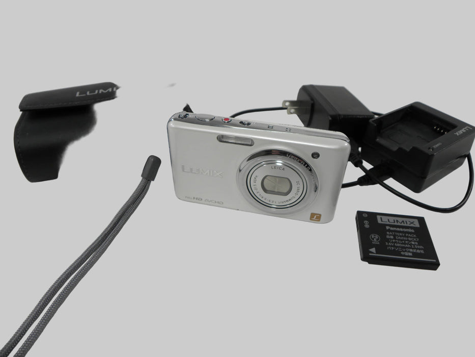 Panasonic DMC-FX77 12.1mp Digital Camera (White)
