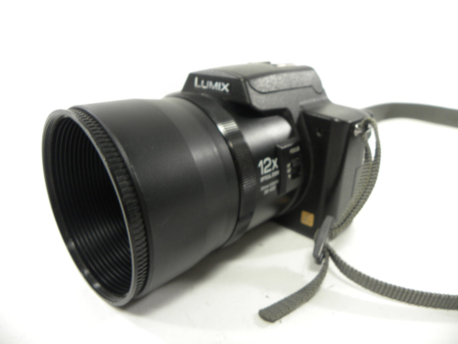 Panasonic DMC-FZ20 Lumix 5mp Digital Camera
