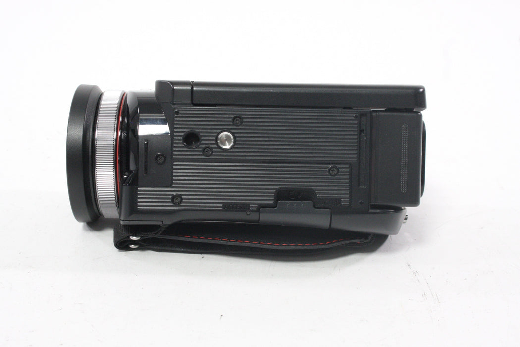 Panasonic HC-X900M Digital Camcorder wtih 32GB Memory