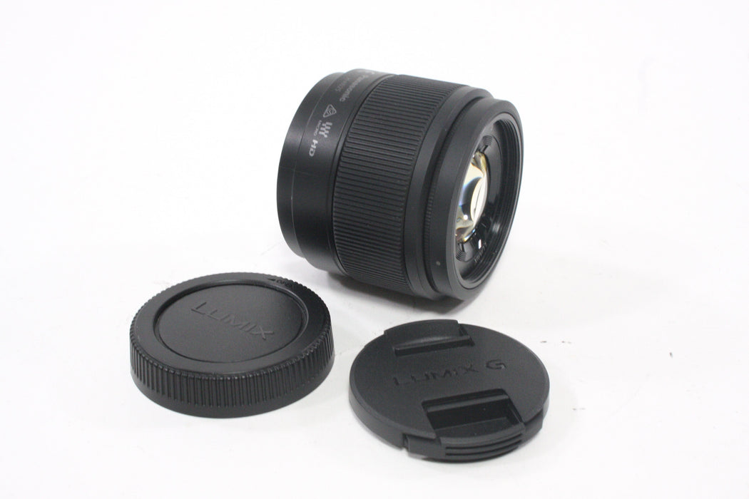 Panasonic Lumix 25mm f/1.7 ASPH G Lens for Micro 4/3 Mount