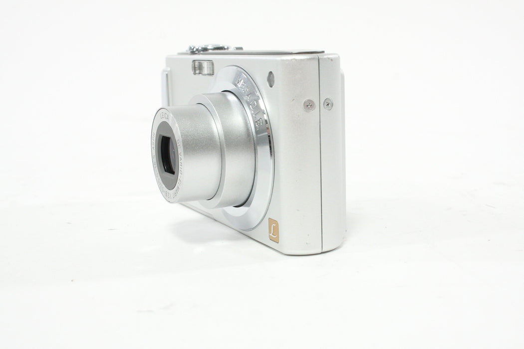 Panasonic Lumix DMC-FS3 Digital Point-and-Shoot Camera 3x Zoom 8.1mp