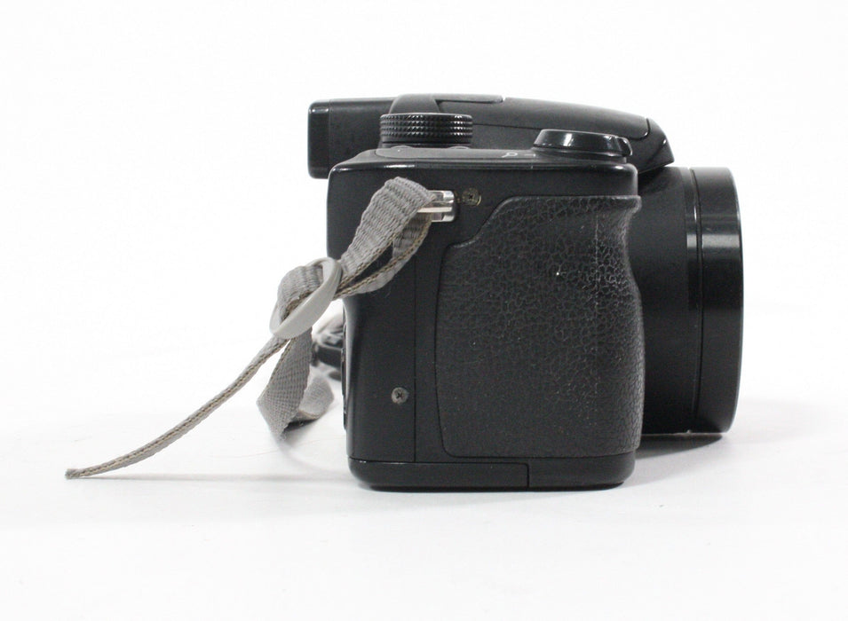 Panasonic Lumix DMC-FZ7 Point-and-Shoot Digital Camera 12x Zoom 6mp