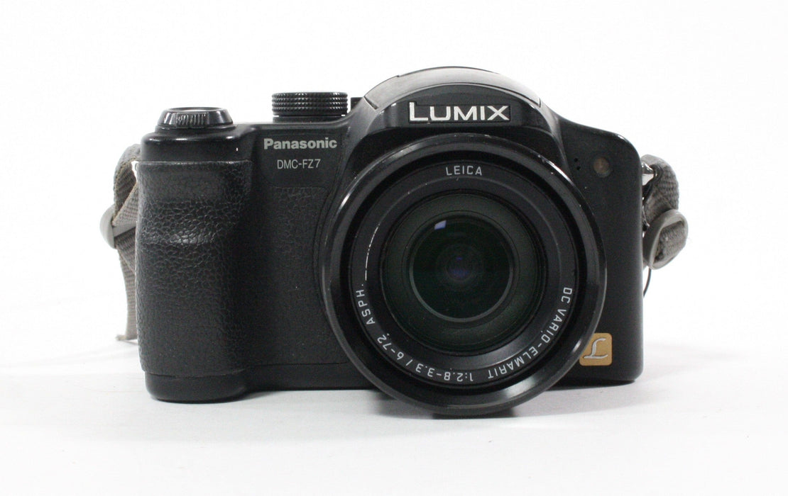 Panasonic Lumix DMC-FZ7 Point-and-Shoot Digital Camera 12x Zoom 6mp