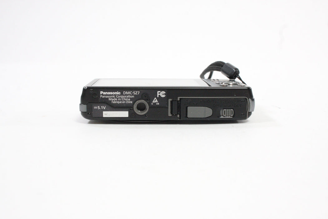 Panasonic Lumix DMC-SZ7 Digital Point-and-Shoot Camera 10x Zoom 14.1mp
