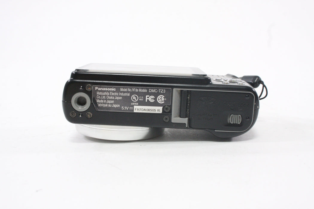 Panasonic Lumix DMC-TZ3 Digital Point-and-Shoot Camera 10x Zoom 7.2mp