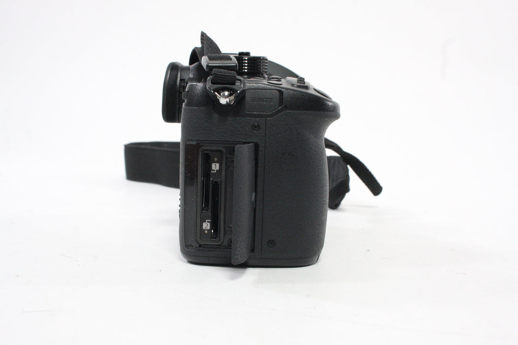 Panasonic Lumix GH5 Mirrorless Digital Camera