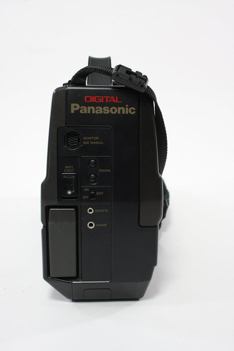 Panasonic OmniMovie HQ Camcorder Model PV-330D