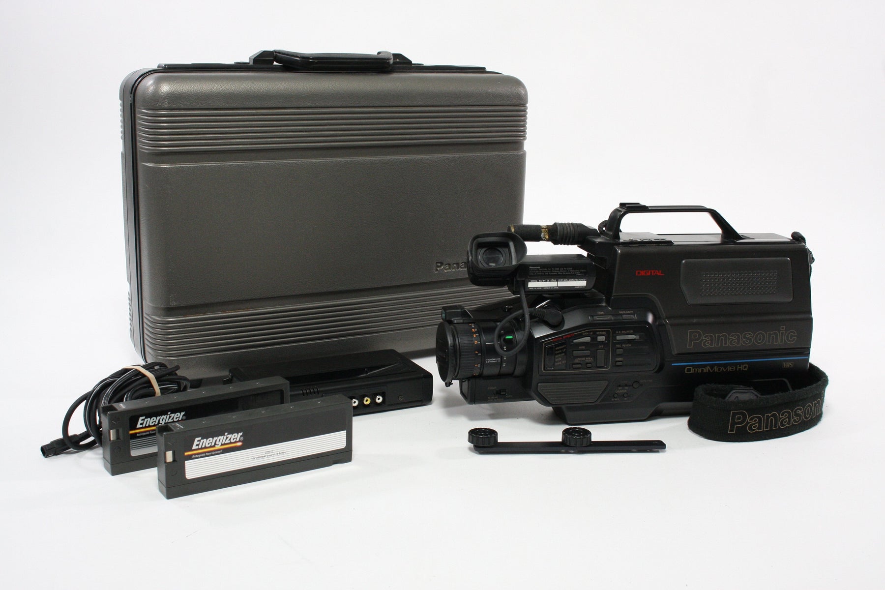 Panasonic OmniMovie HQ Camcorder Model PV-330D