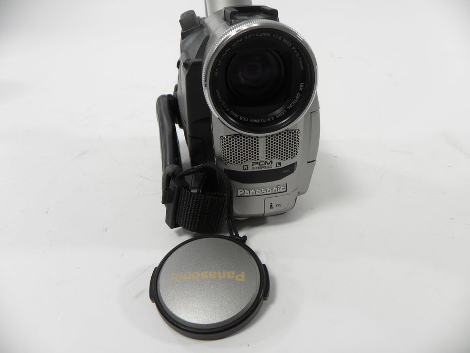 Panasonic Palm Sight MiniDV PV-DV910 Camcorder
