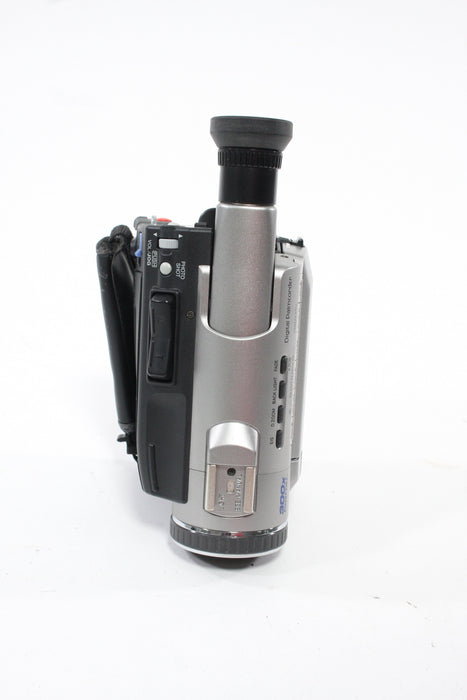Panasonic PalmSight GR-SXM330 Mini-DV Camcorder