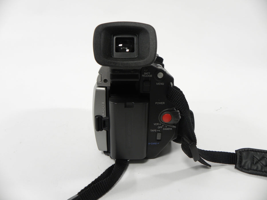 Panasonic PV-DV4500D MiniDV Palm Sight Camcorder
