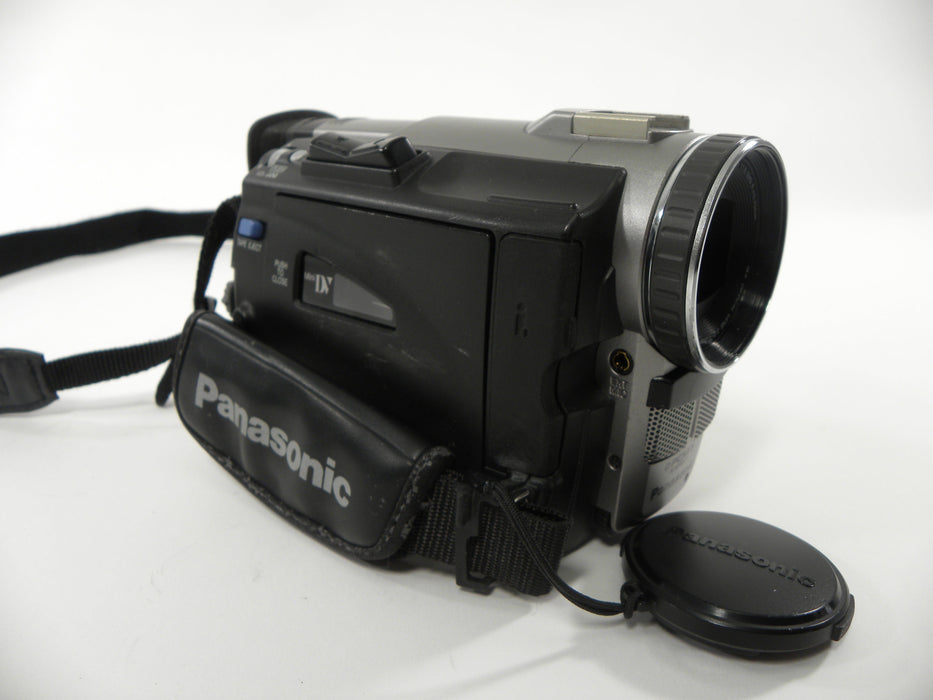Panasonic PV-DV4500D MiniDV Palm Sight Camcorder