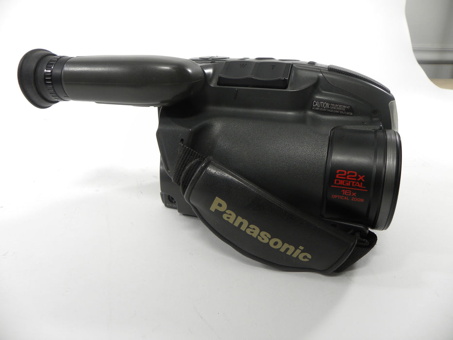 Panasonic PV-L606 Palmcorder Displaymate Camcorder