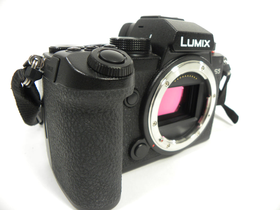 Panasonic S5 24.2mp Digital Mirrorless Camera Body Only Shutter Ct. 9,345