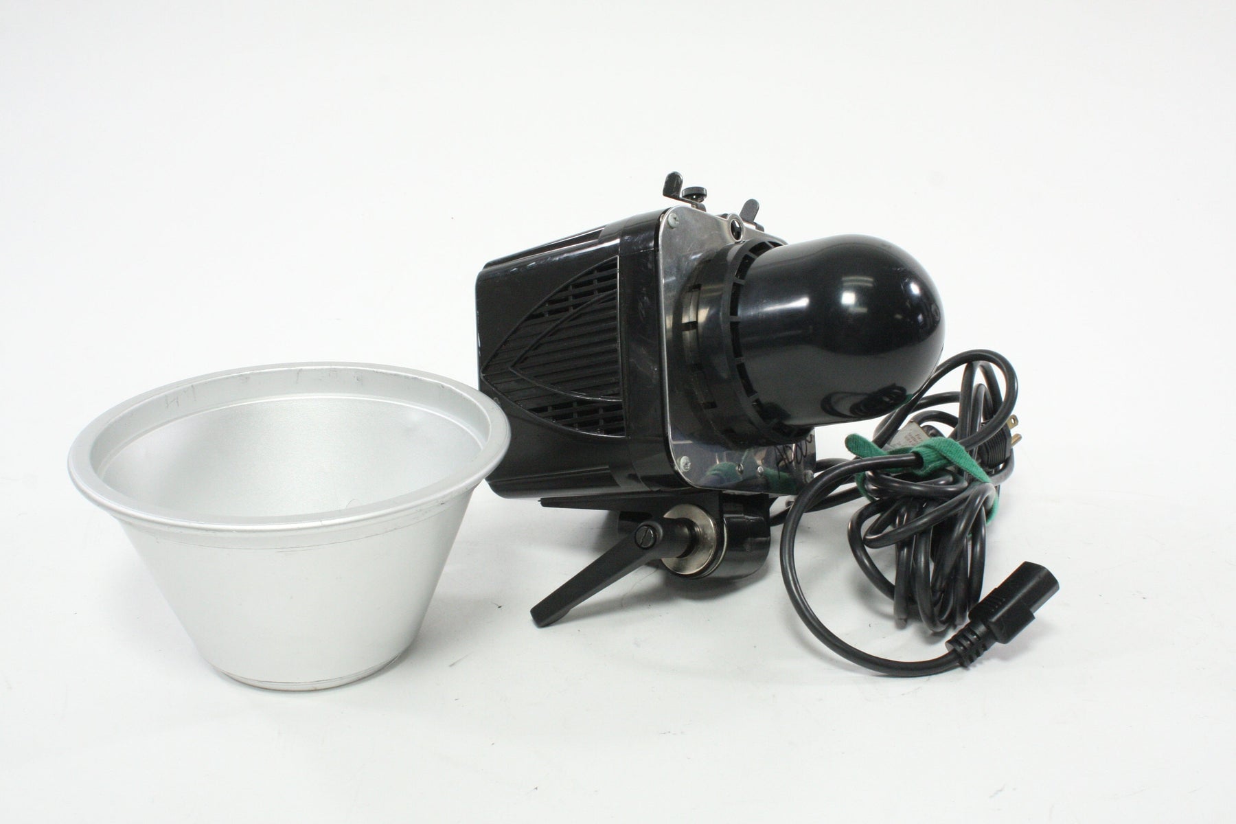 Paul C. Buff Alien Bees AB800 Modeling Light and Flash Tube with 7" Reflector