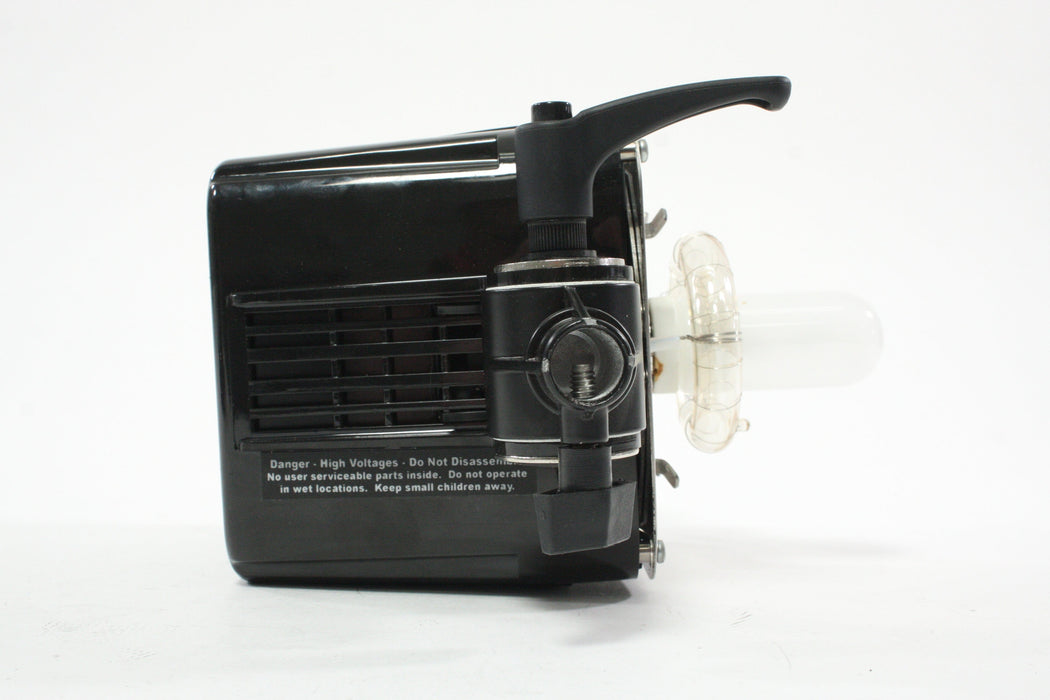 Paul C. Buff AlienBees Flash Unit 1600 Black
