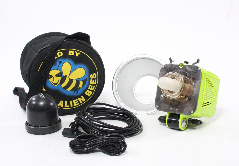 Paul C. Buff AlienBees(tm)  B400 (320Ws) Flash Unit with Reflector