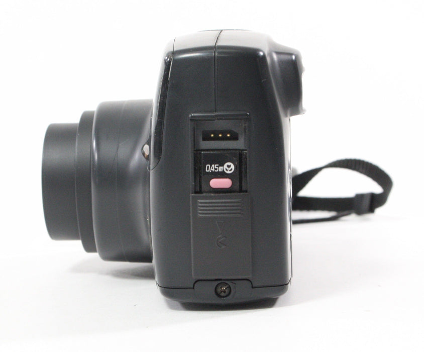Pentax 105-R 35mm Camera with Original Leather Case