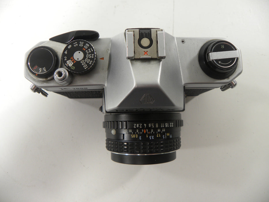 Pentax K-1000 35mm SLR w/SMC Pentax-M 50mm f2