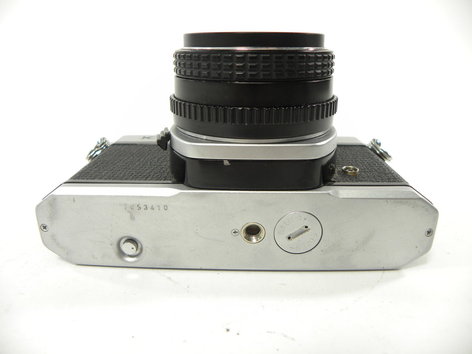 Pentax K-1000 35mm SLR w/ SMC Pentax-M 50mm f2