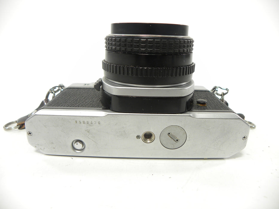 Pentax K-1000 35mm SLR w/SMC Pentax-M f2
