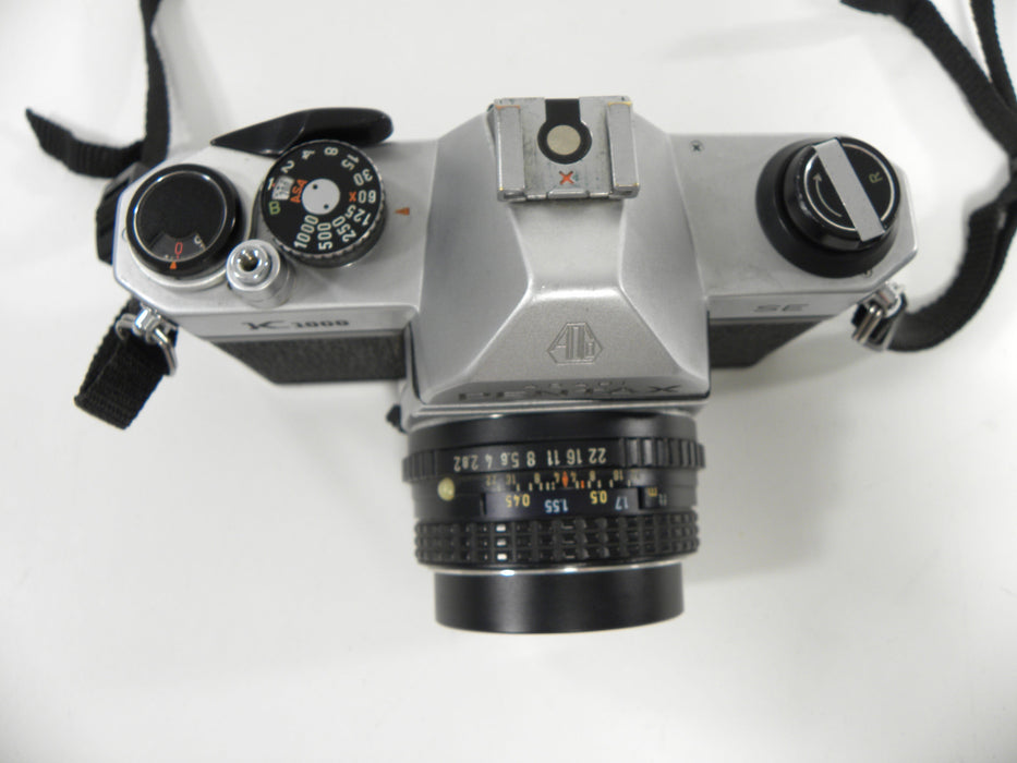 Pentax K-1000 SE 35mm SLR w/SMC Pentax-M 50mm f2
