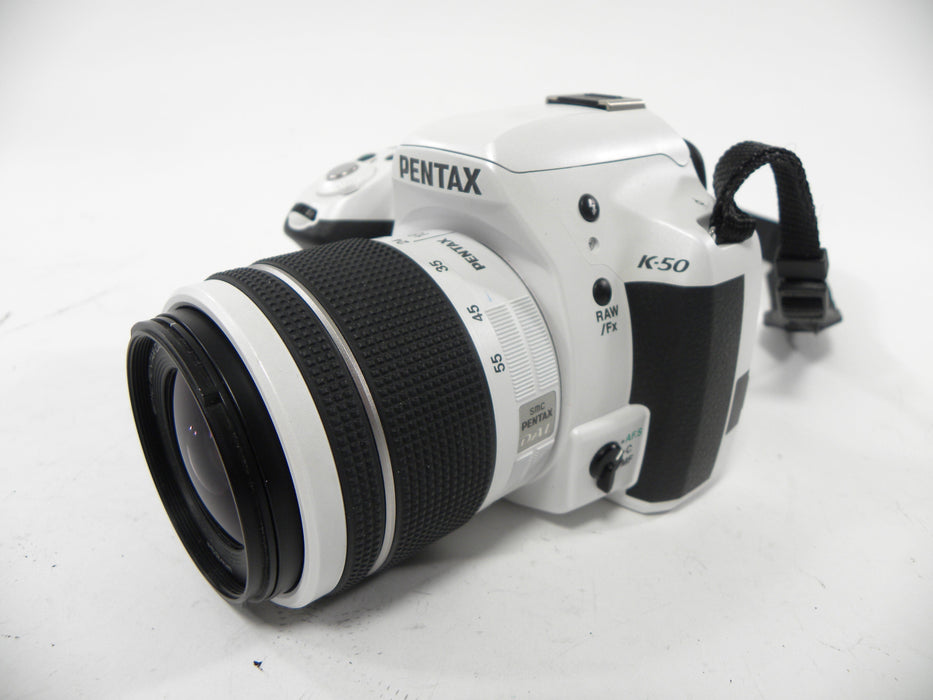 Pentax K-50 SR 16.3mp Digital SLR w/Pentax-DAL 18-55 AL WR Shutter Ct.1,721