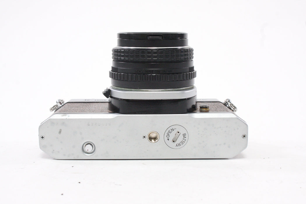 Pentax K1000 SE 35mm SLR Camera with 50mm f/1.7 Lens