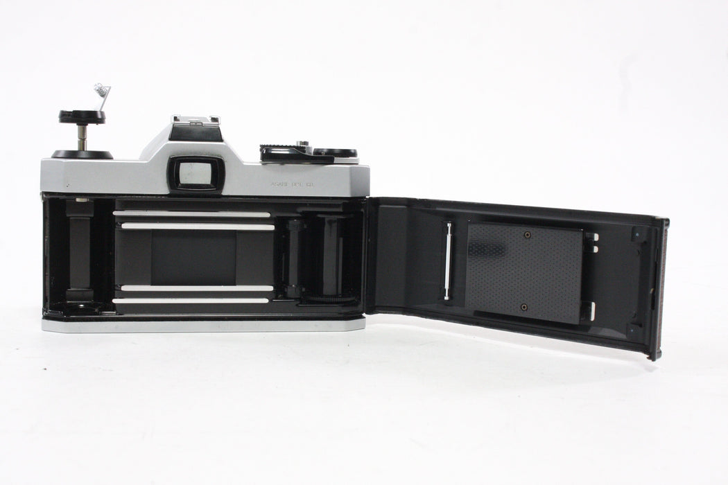 Pentax K1000 SE 35mm SLR Camera with 50mm f/1.7 Lens