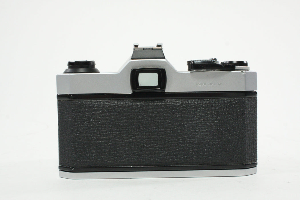 Pentax K1000 SLR Camera with 50mm f/2 Lens