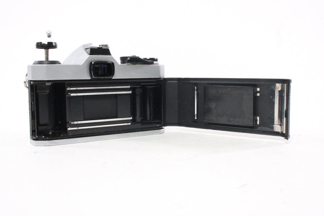 Pentax K1000 SLR Camera with 50mm f/2 Pentax-M SMC Lens