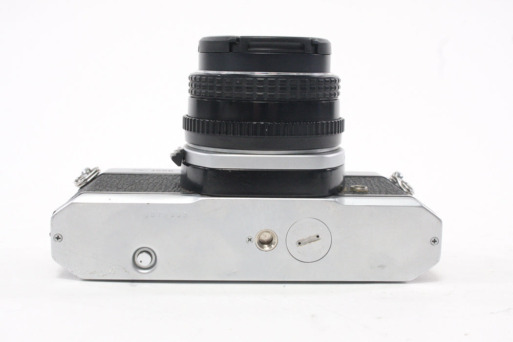 Pentax K1000 SLR Camera with 50mm f/2 Pentax-M SMC Lens