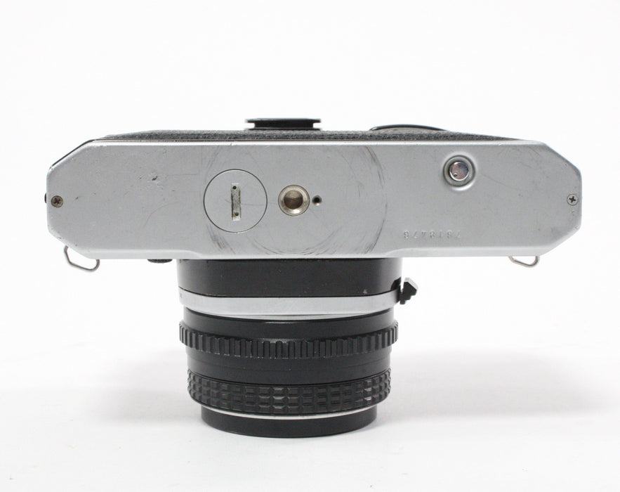 Pentax K1000 with 50mm f/1.7 Lens