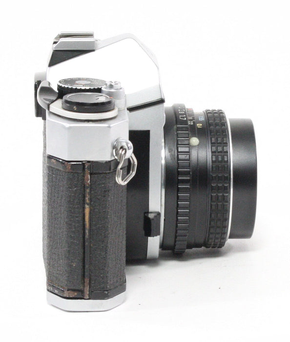 Pentax K1000 with 50mm f/1.7 lens