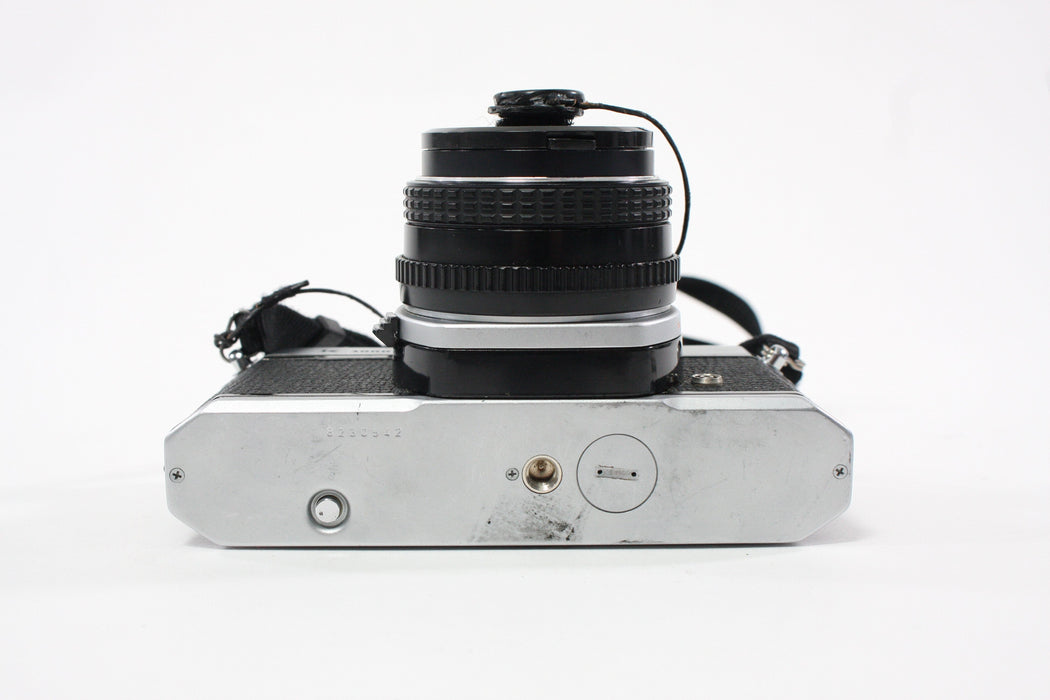 Pentax K1000 with 50mm f/1.7 Lens