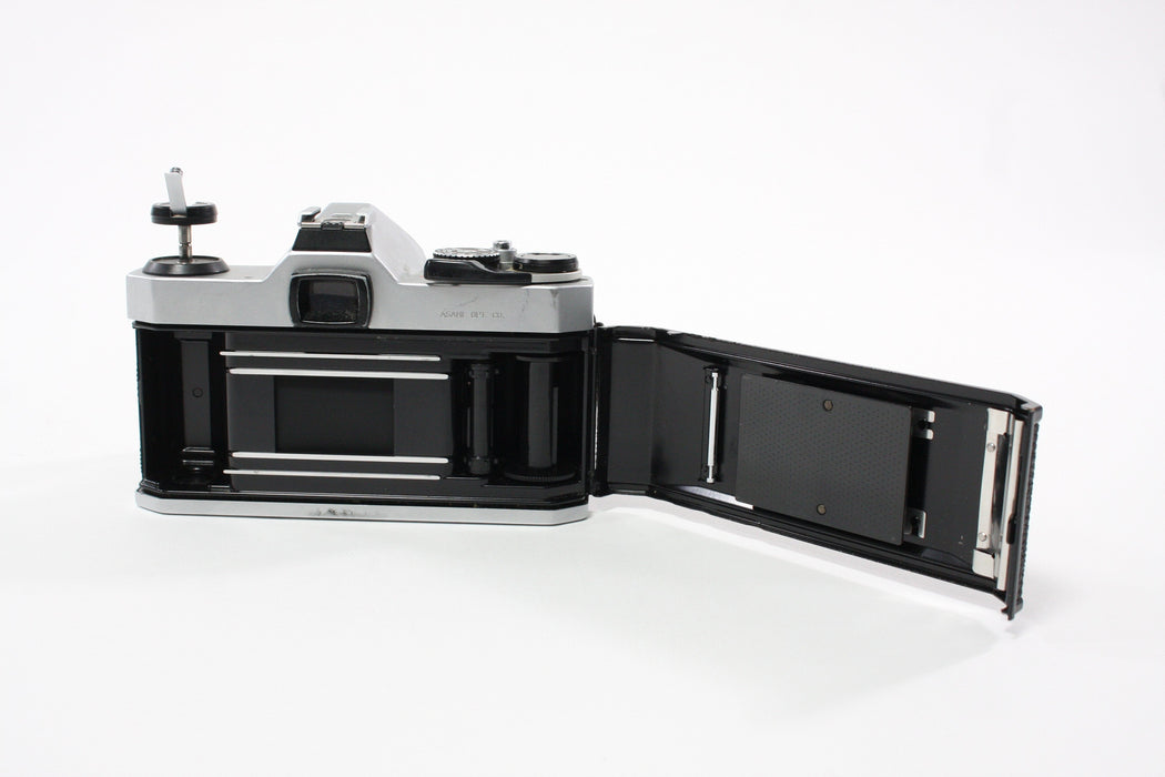 Pentax K1000 with 50mm f/1.7 Lens