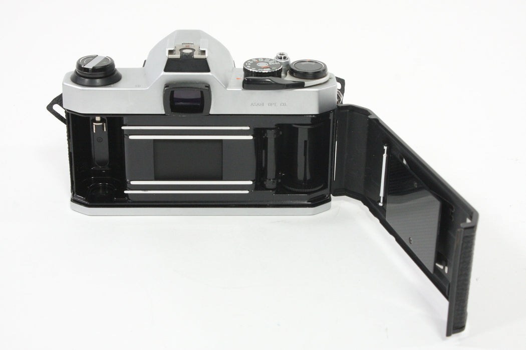 Pentax K1000 with 50mm f/2 Lens