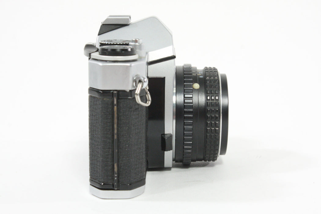 Pentax K1000 with 50mm f/2 Lens
