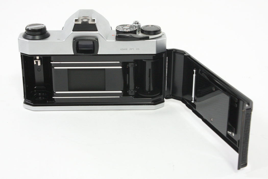Pentax K1000 with 50mm f/2 Lens