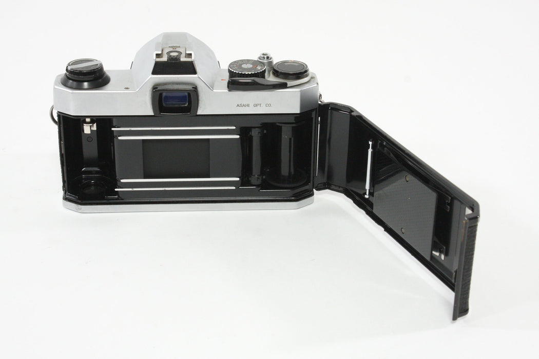 Pentax K1000 with 50mm F1.7 Lens