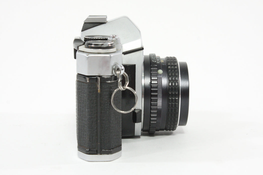 Pentax K1000 with 50mm F1.7 Lens