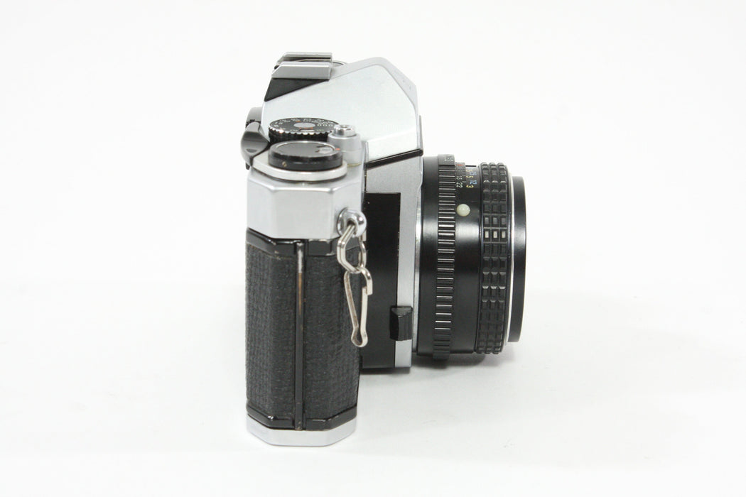 Pentax K1000 with 50mm F2 Lens