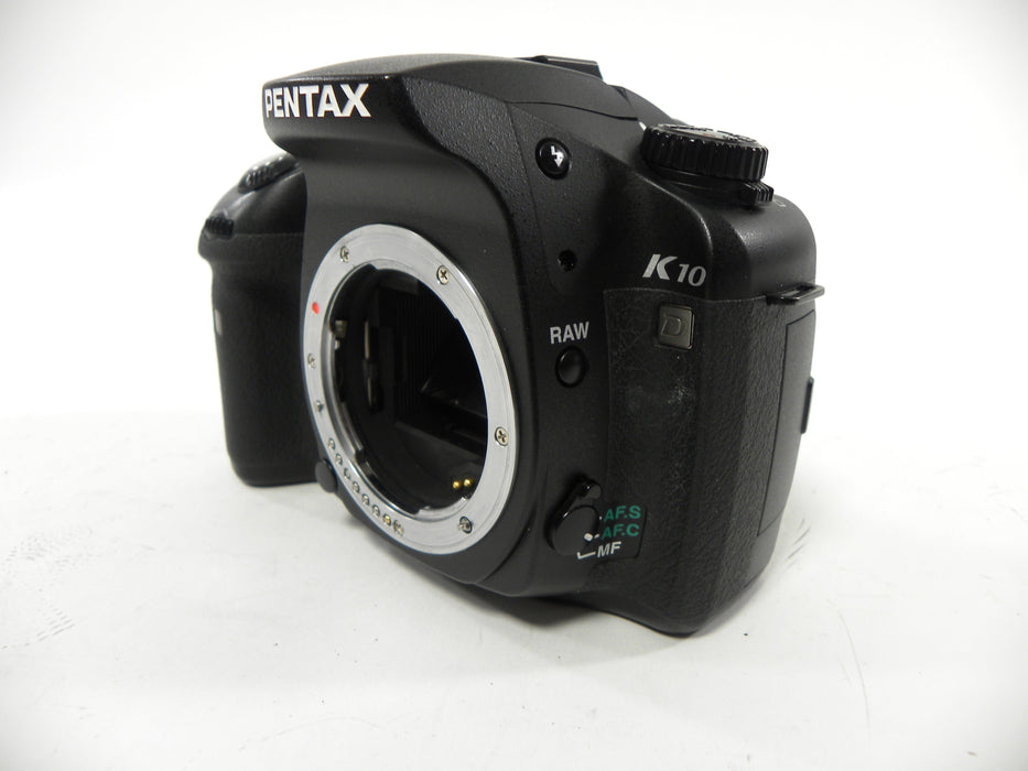 Pentax K10D 10.2mp Digital SLR Body Only Shutter Ct. 3,002