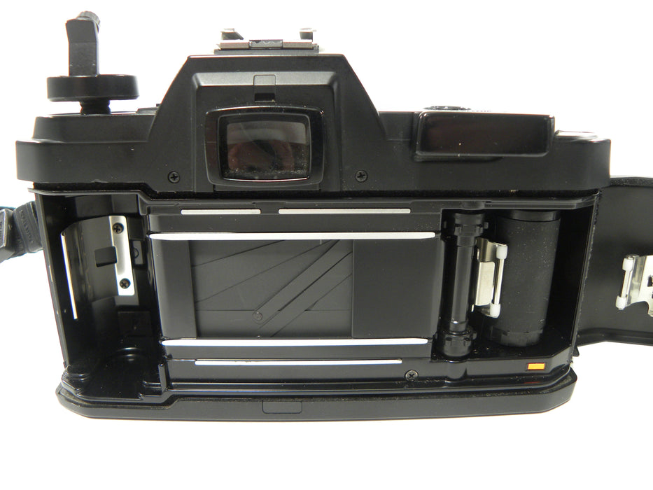 Pentax P3N 35mm SLR w/Vivitar MC Zoom 28-70mm f3.5-4.8