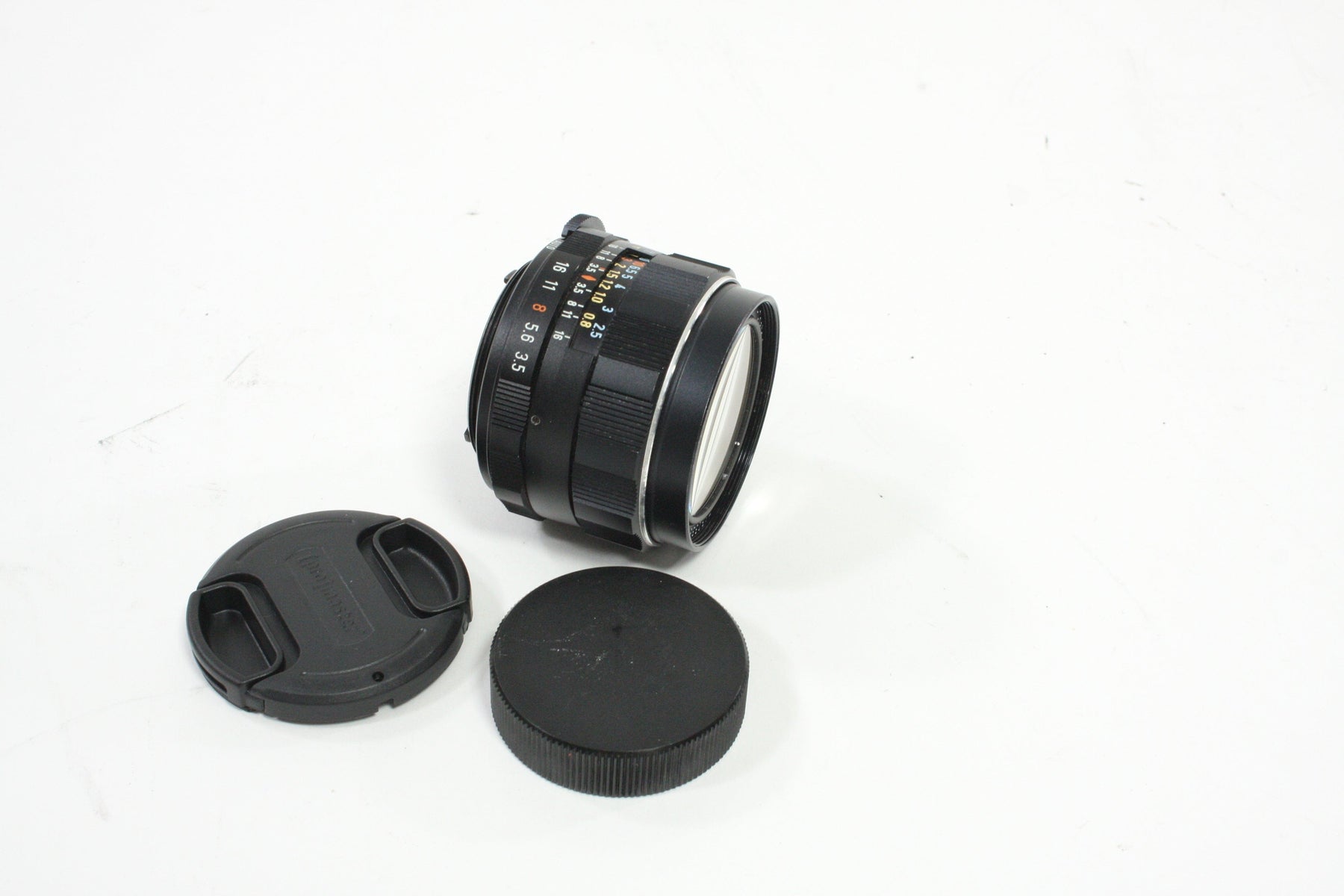 Pentax Takumar 28mm f/3.5 Super-Multi Coated for M42 Screw Mount
