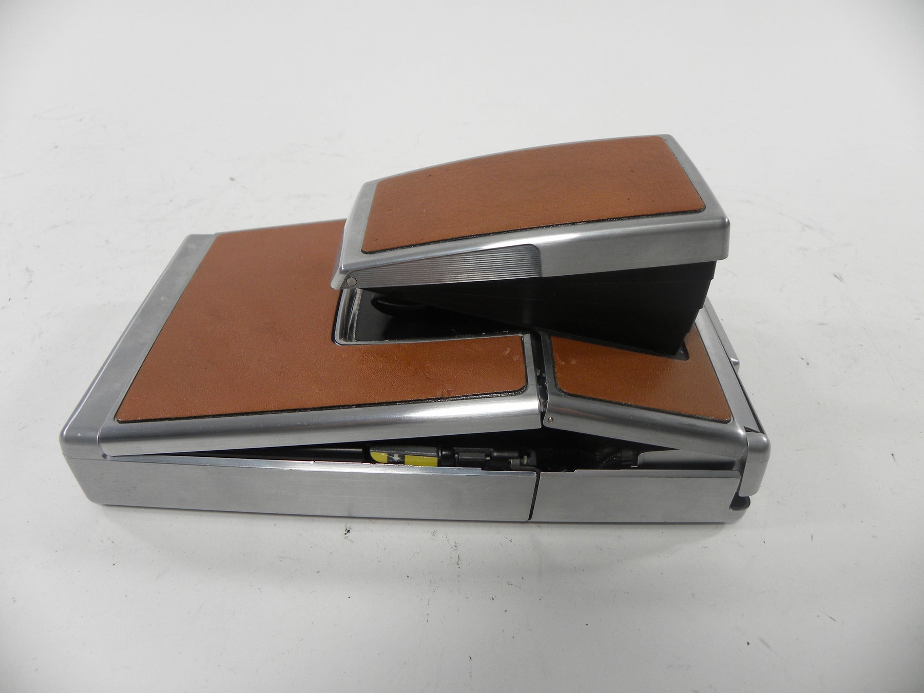 Polaroid SX-70 Land Camera (Parts or Repair)