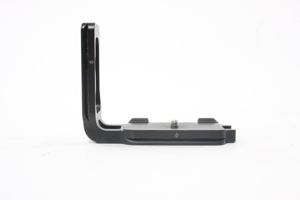 Really Right Stuff BD-200 L Bracket for Nikon D200