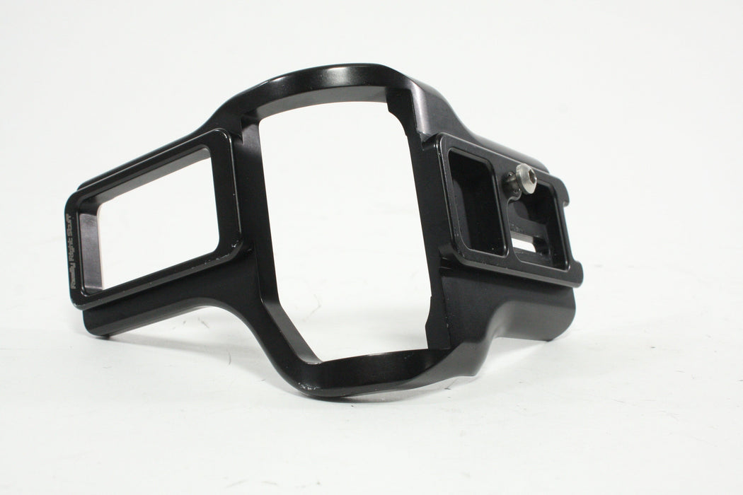 Really Right Stuff BD4-L Bracket for Nikon D4 and D4S Cameras